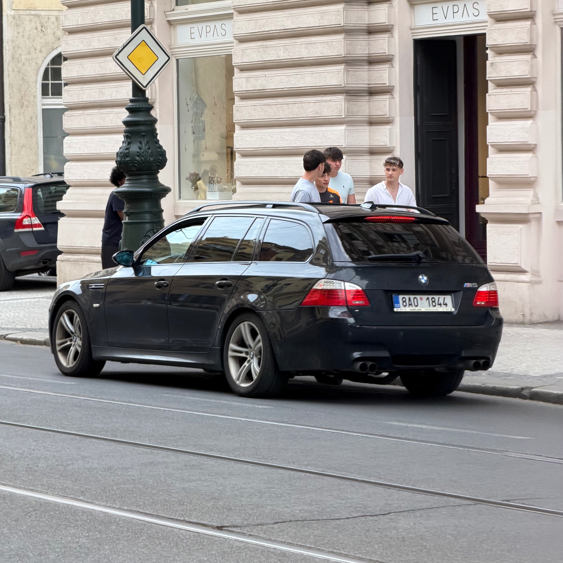 BMW E61 M5