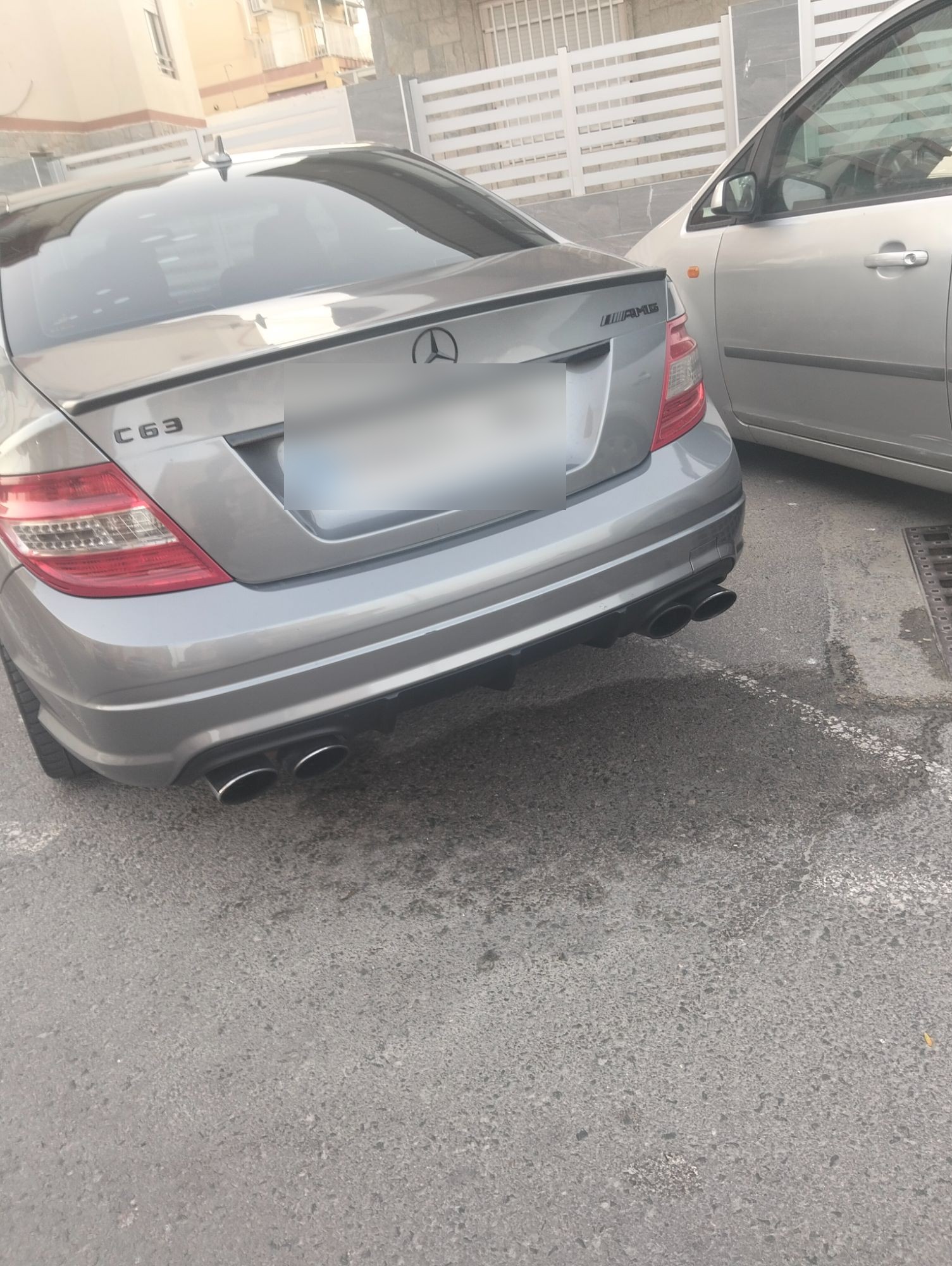 Mercedes-AMG C63 w204