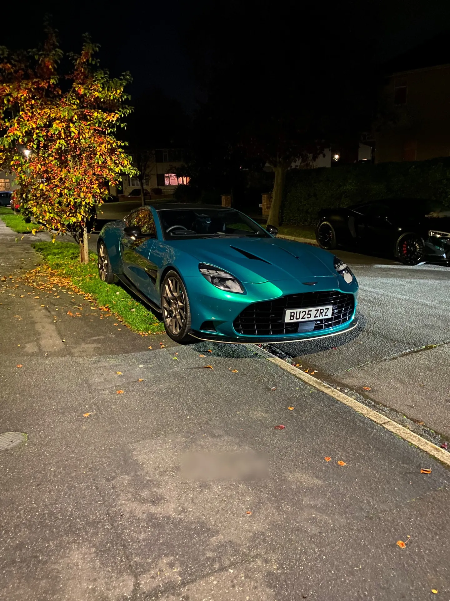 Aston V12 Vanquish 2025