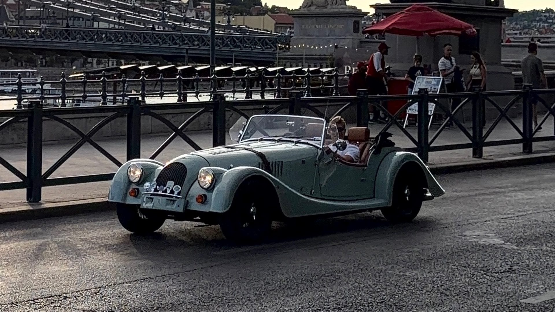 Morgan 4/4