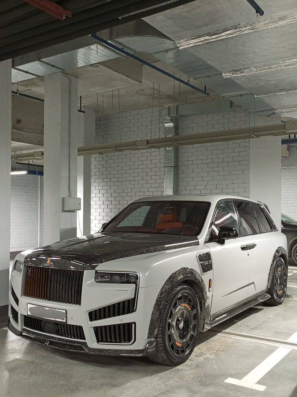 Rolls-Royce Cullinan Series II Mansory