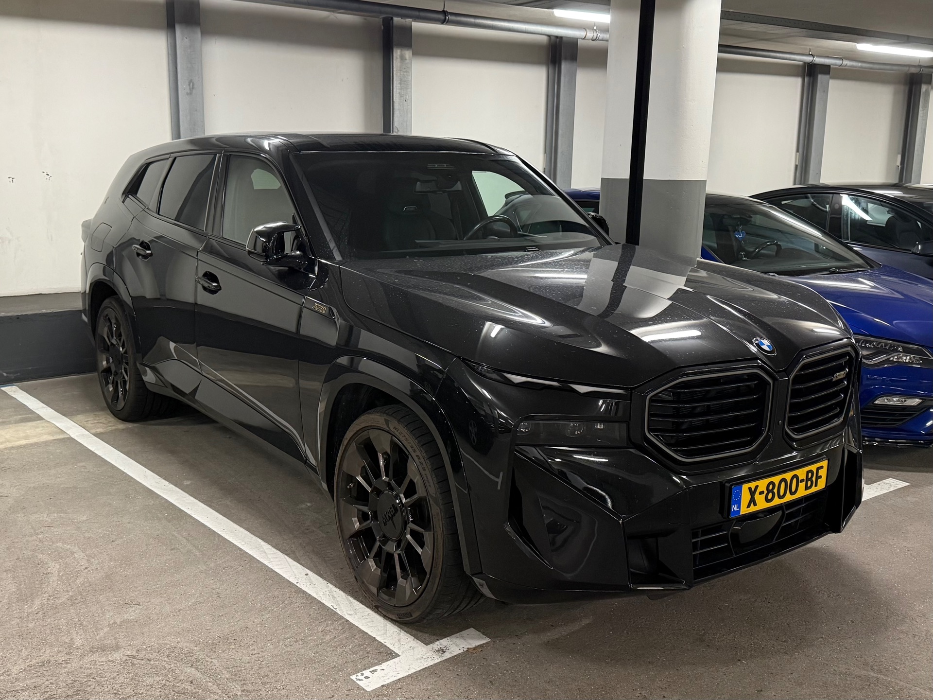BMW XM G09 in Amsterdam