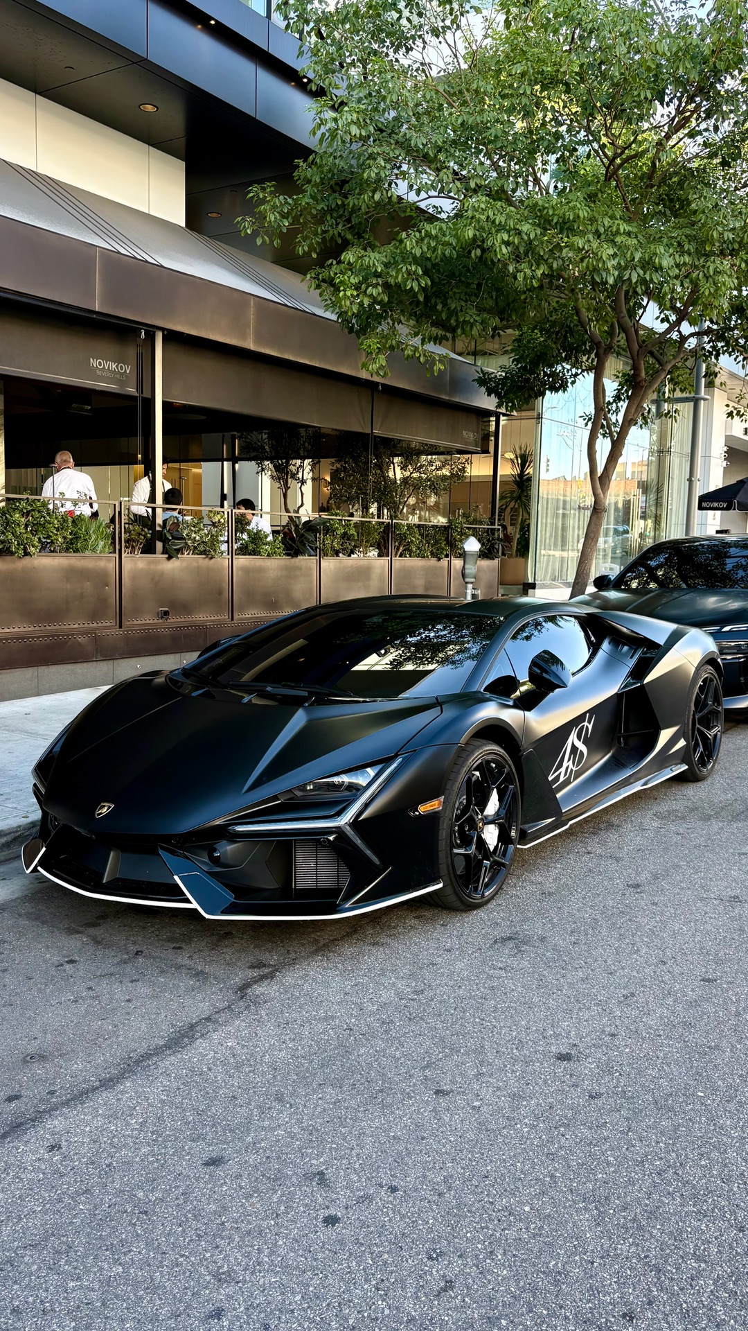 Lamborghini Revuelto in Beverly Hills