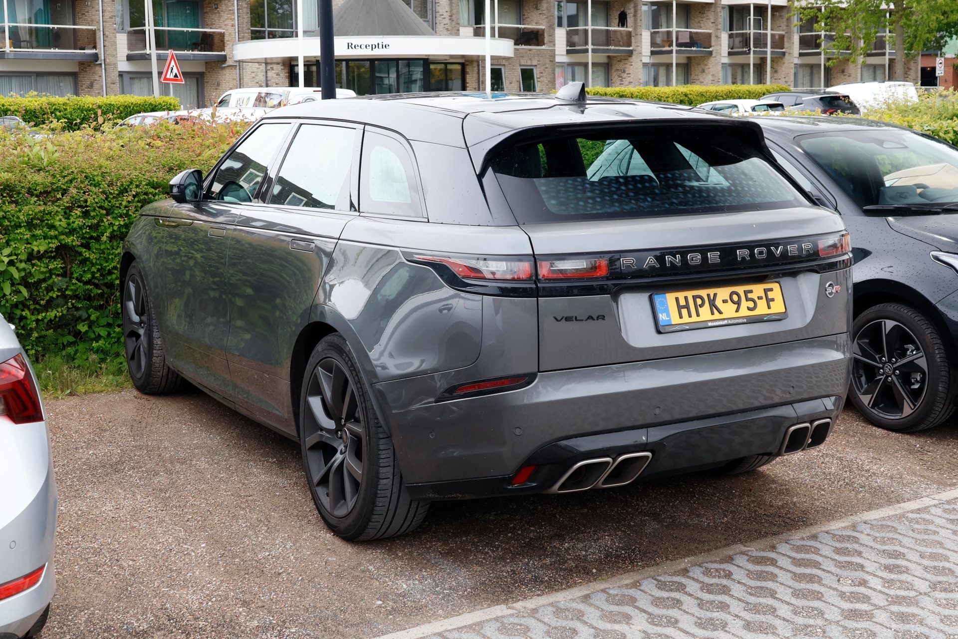 Land Rover Range Rover Velar SVAutobiography