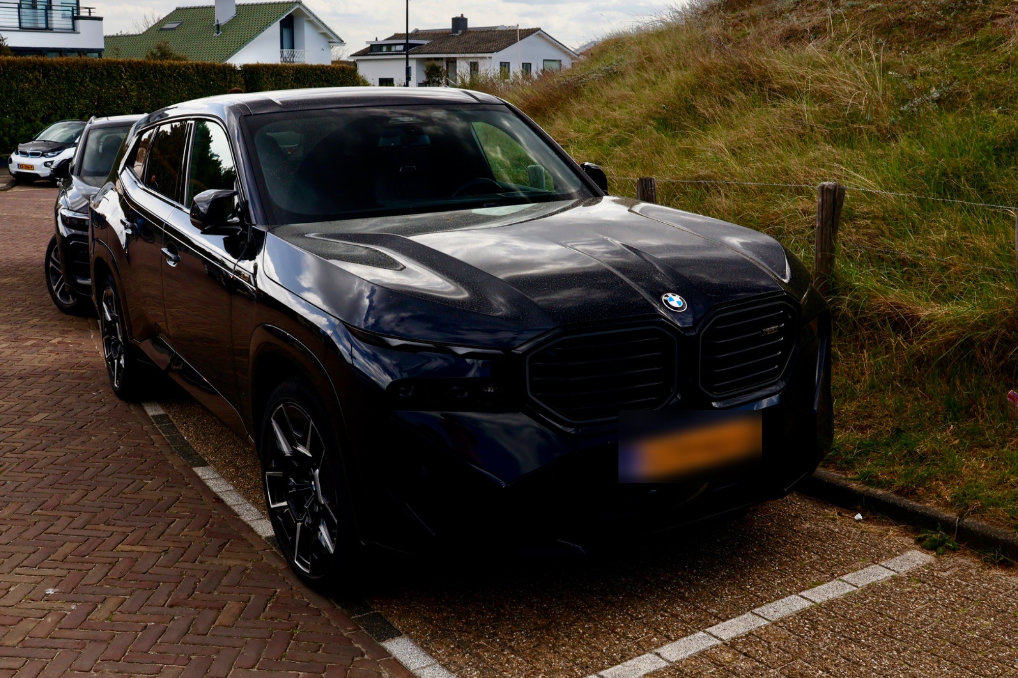 BMW XM G09 in Noordwijk