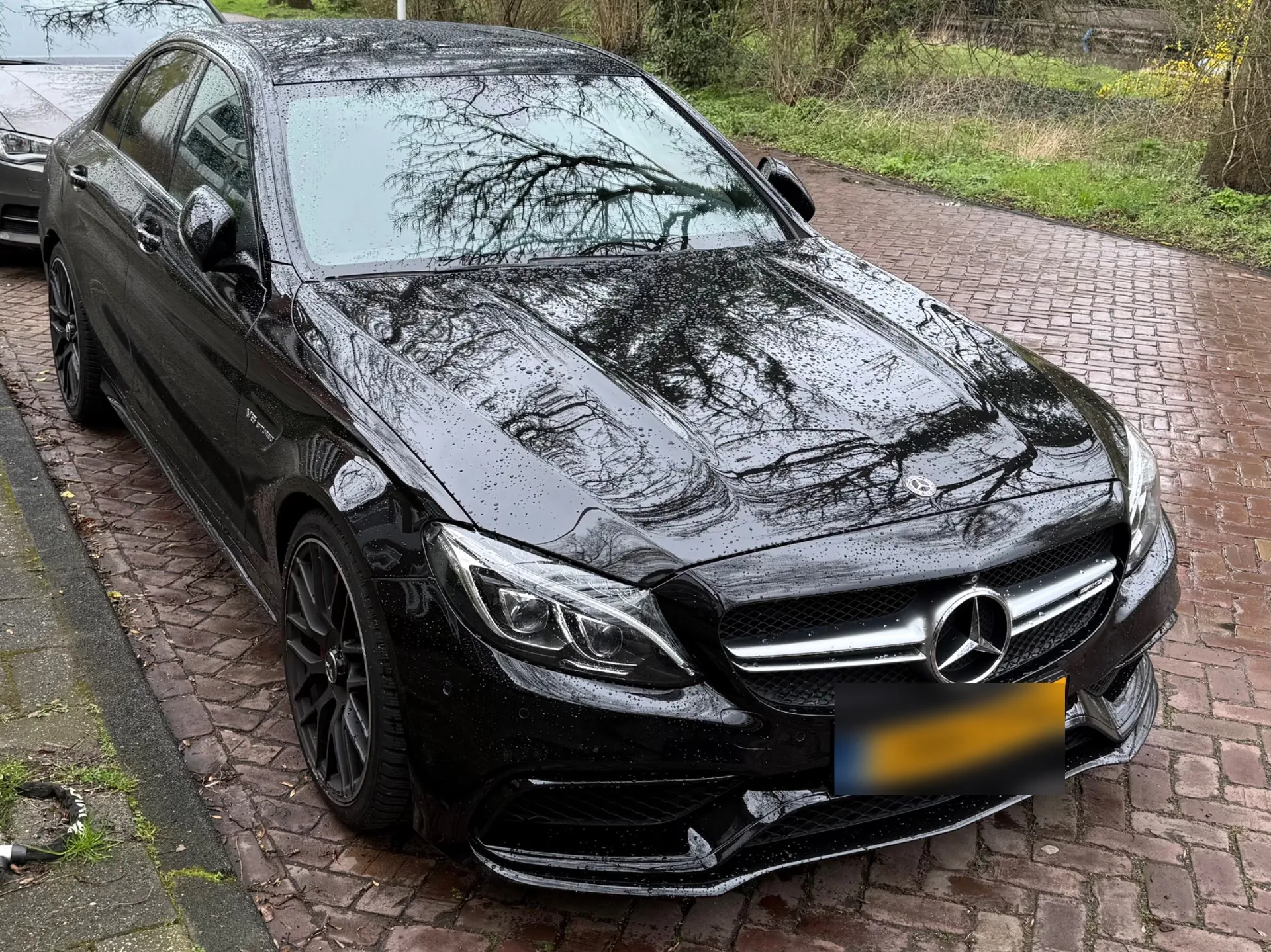 Mercedes-AMG C 63 S W205 in Leiden