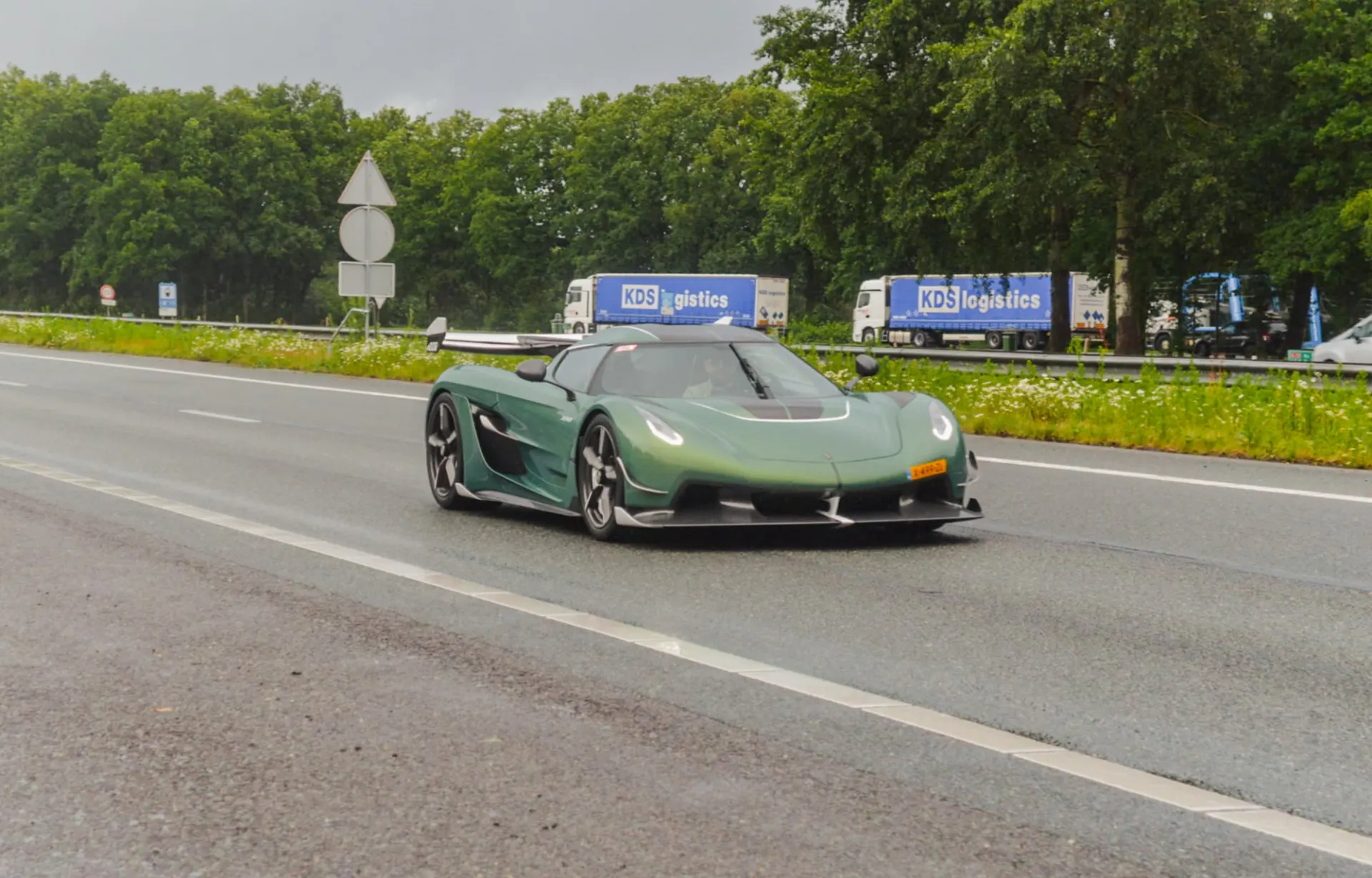 Koenigsegg Jesko Attack