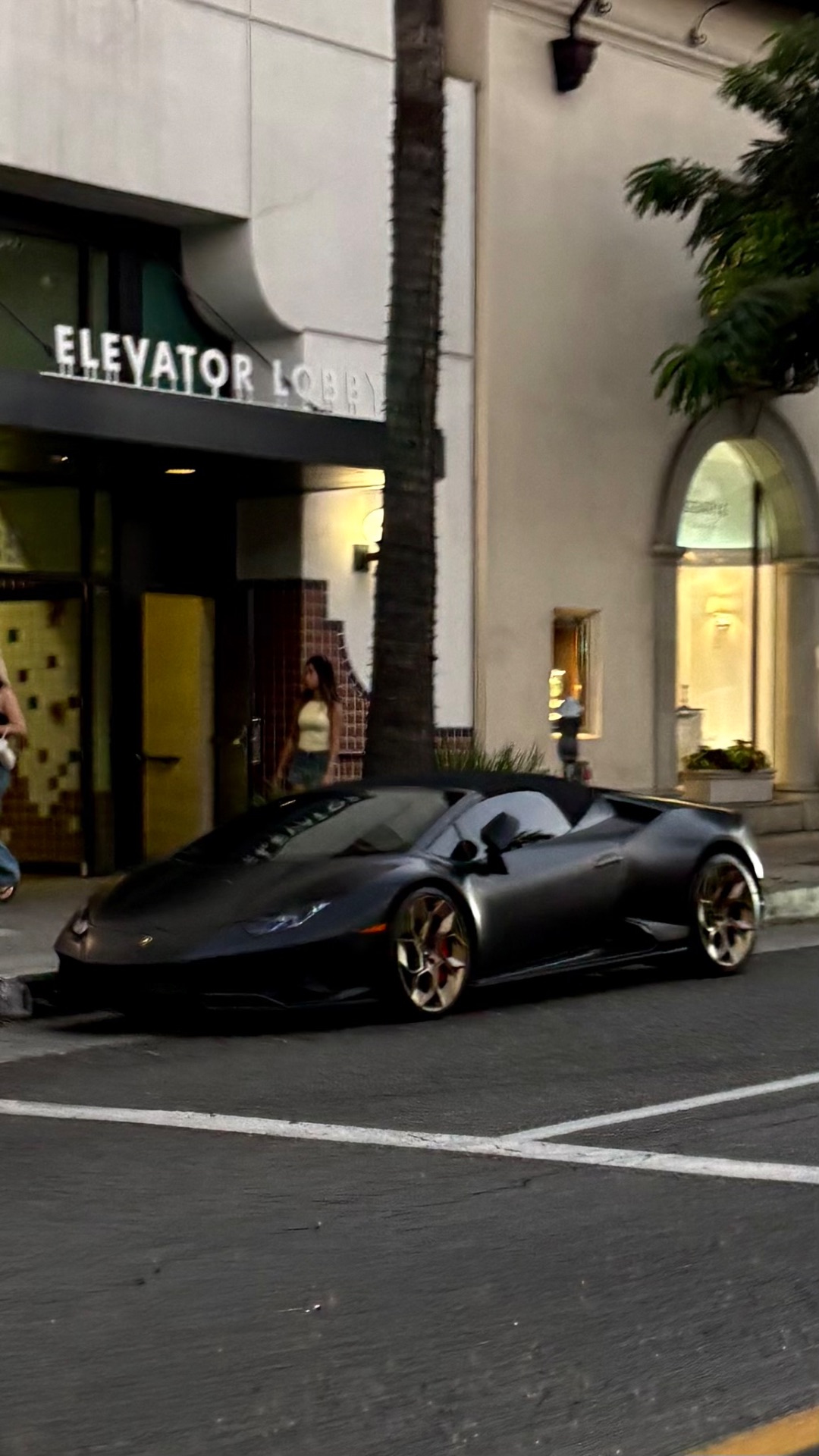 Lamborghini Huracán LP640-4 EVO Spyder in Beverly Hills