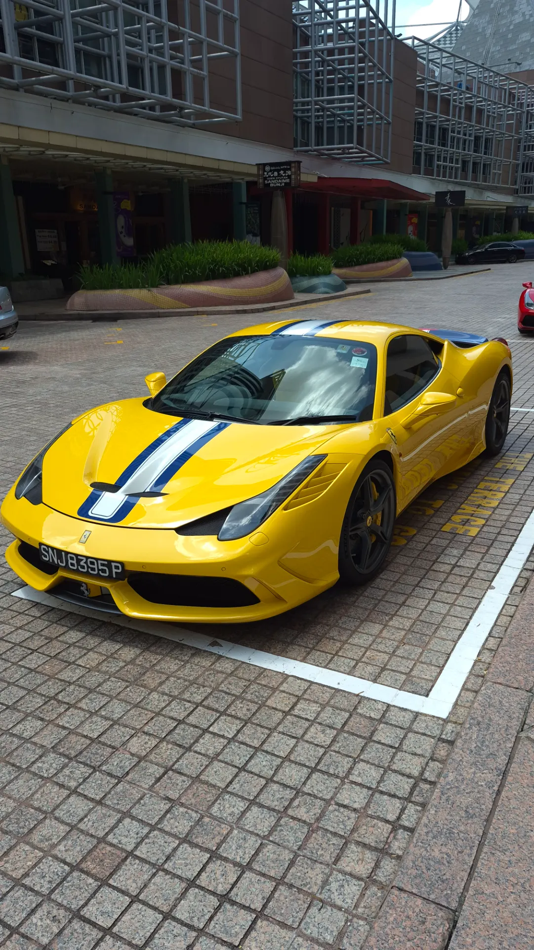 Ferrari 458 Speciale in Singapore