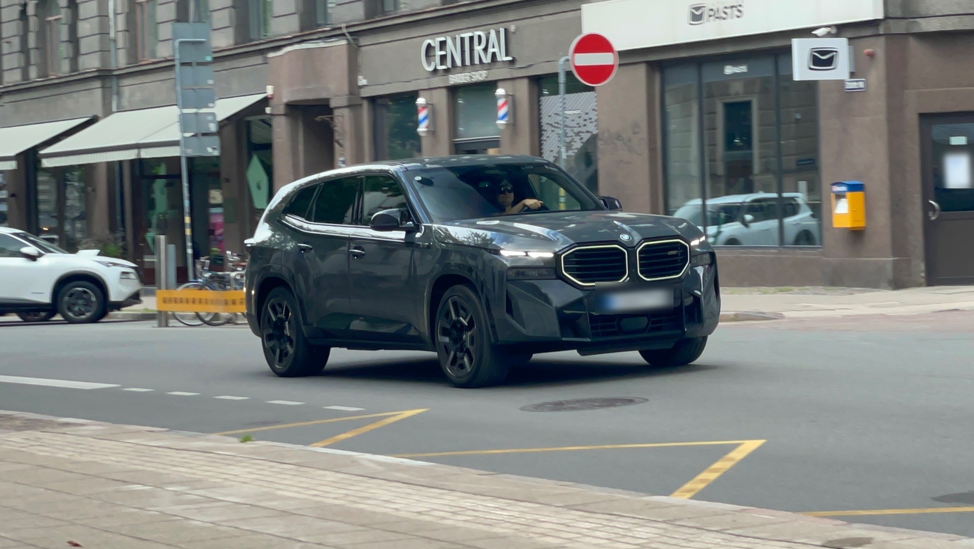 BMW XM G09