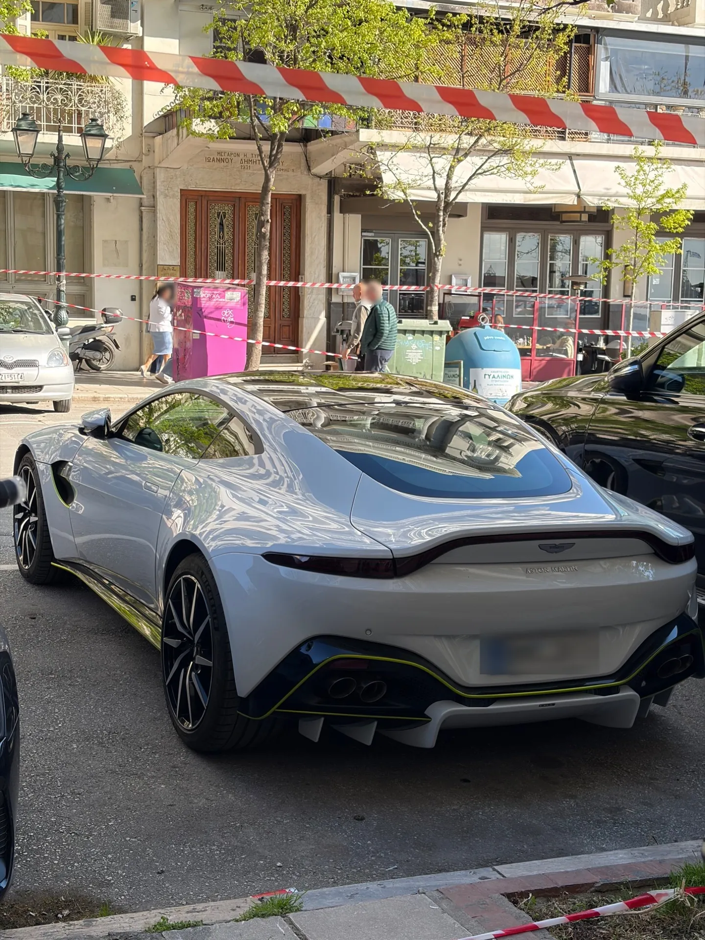 Aston Martin Vantage