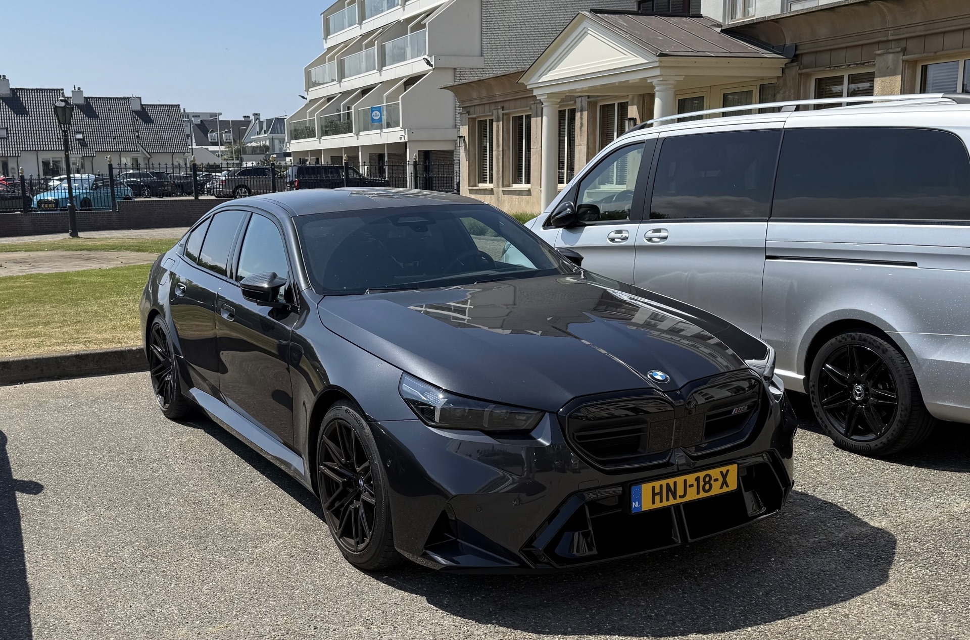 BMW M5 G90 in Noordwijk