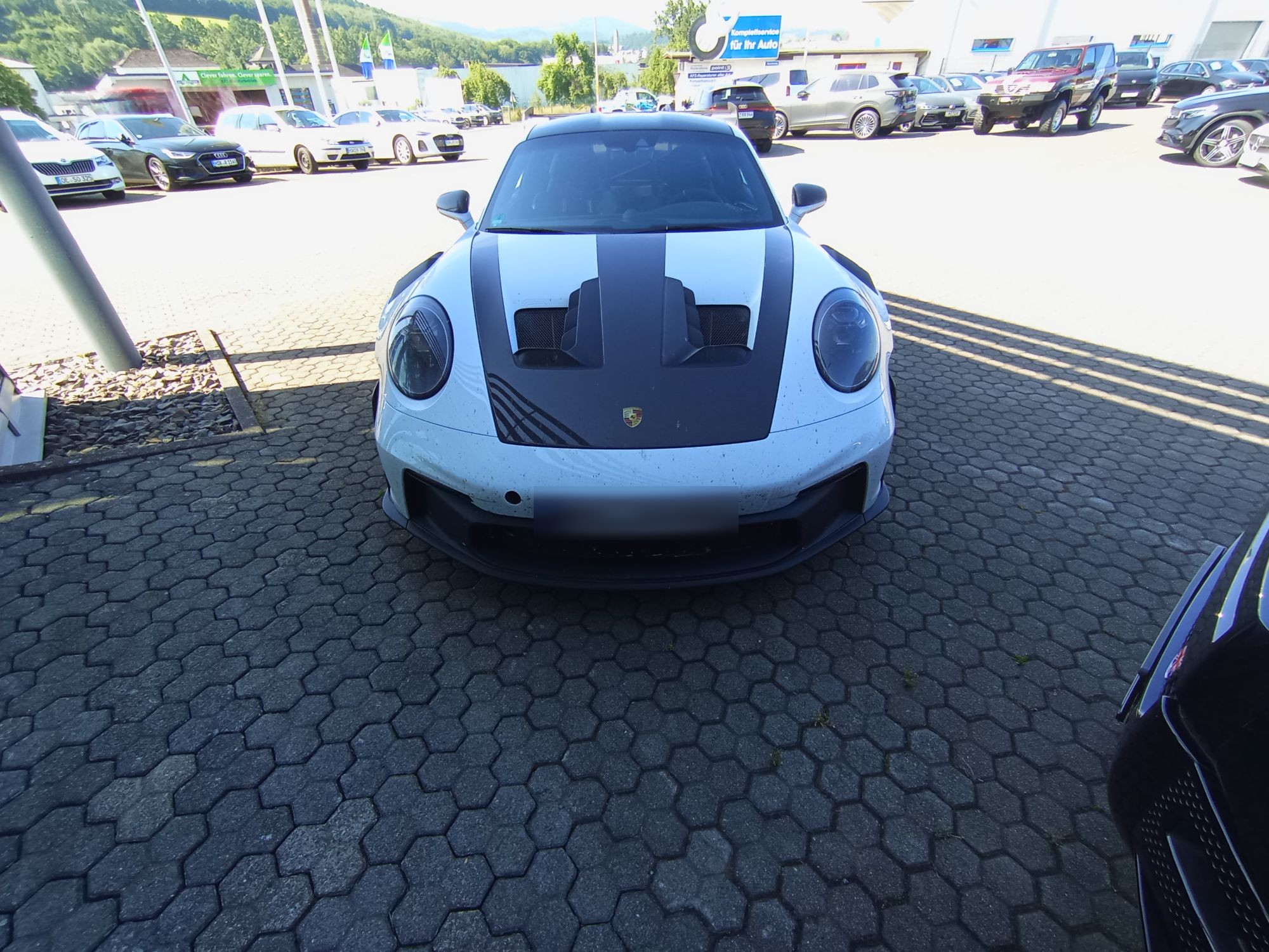 Porsche 992 GT3 RS Weissach Package