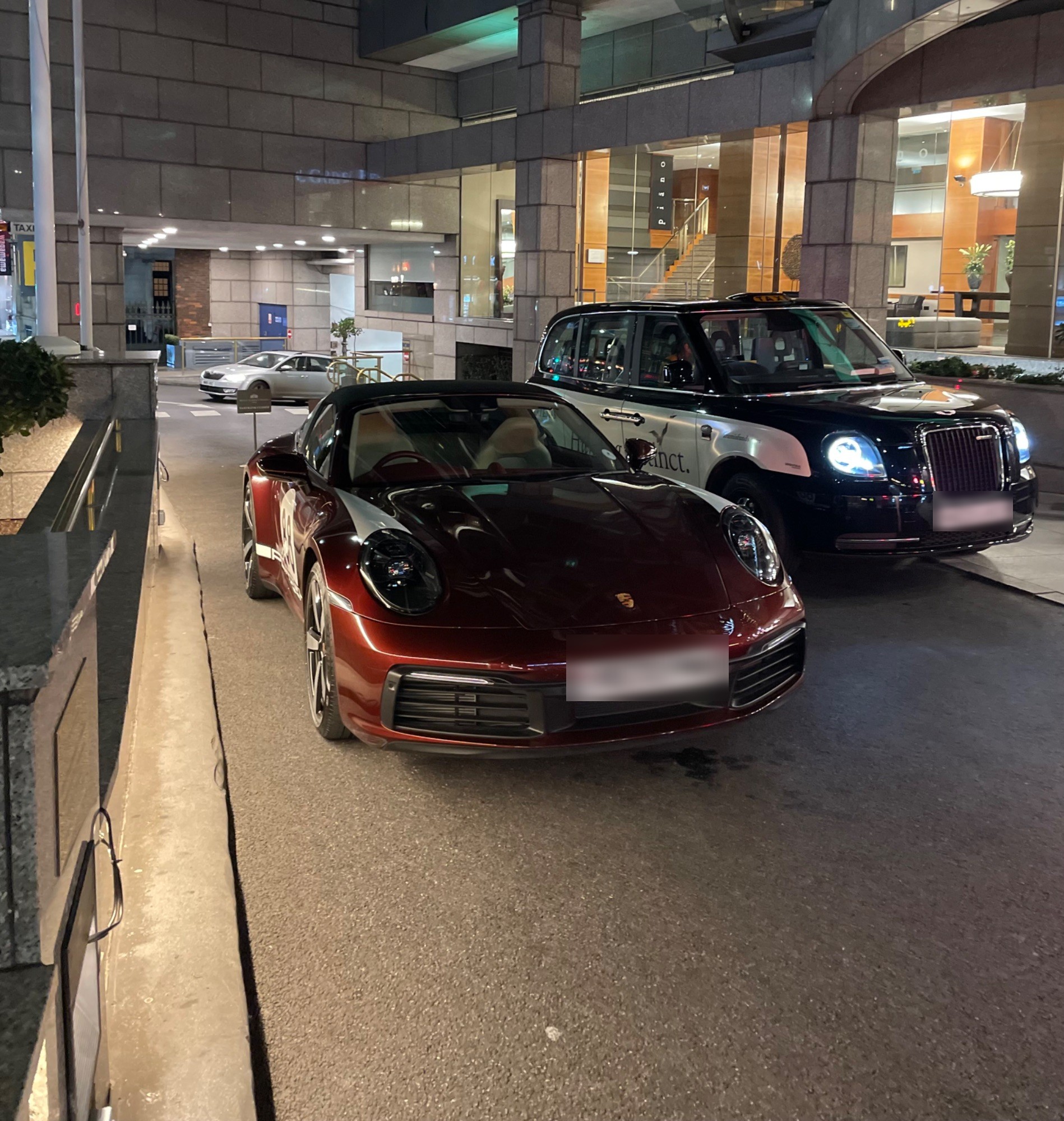Porsche 992 Targa 4S MkI Heritage Design Edition