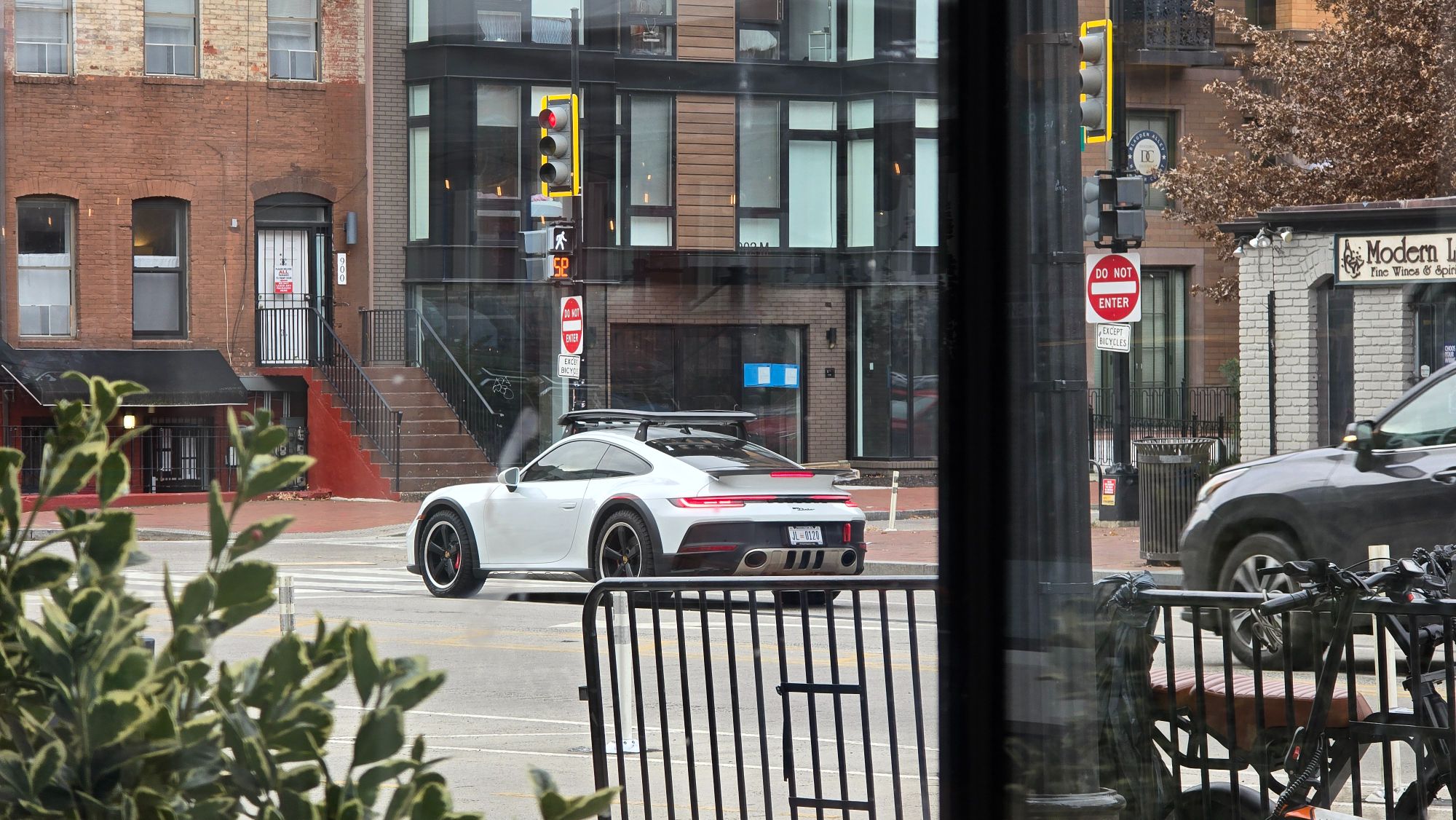 Porsche 992 Dakar