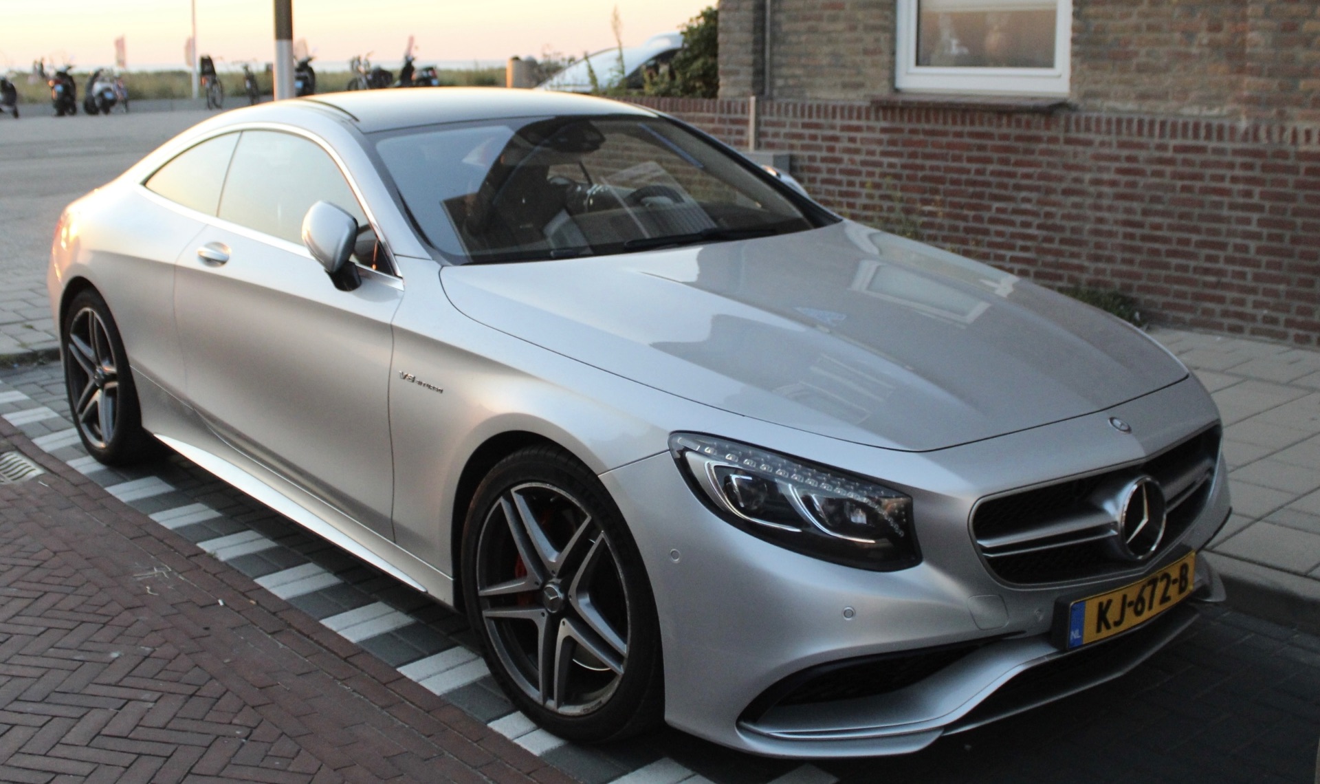 Mercedes-AMG S 63 Coupé C217